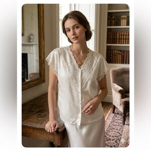 VTG Val Mode White Paisley Satin Lace Lingerie Top Made in USA Coquette Small